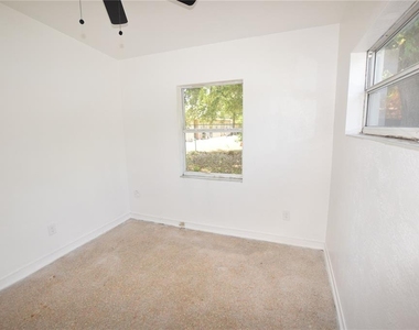 104 W Lancaster Road - Photo Thumbnail 17