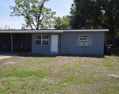 104 W Lancaster Road - Photo Thumbnail 3