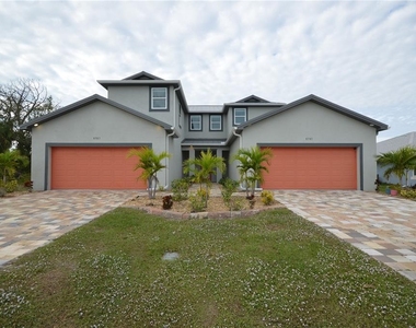 8581 Agate Street - Photo Thumbnail 1