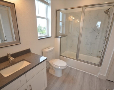 8581 Agate Street - Photo Thumbnail 20