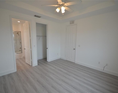 8581 Agate Street - Photo Thumbnail 18