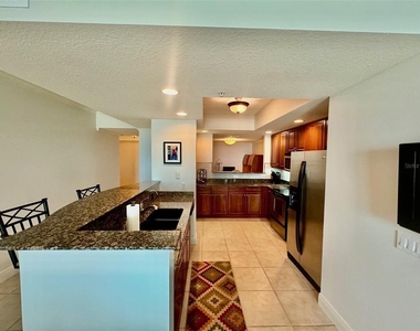 800 N Tamiami Trail - Photo Thumbnail 6