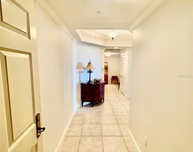 800 N Tamiami Trail - Photo Thumbnail 2