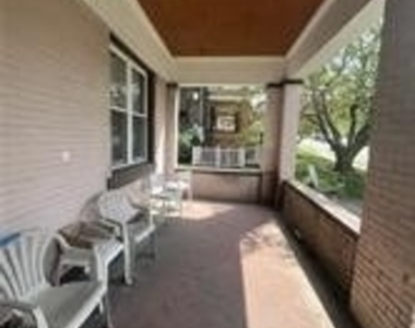 5807 Bartlett St - Photo Thumbnail 3