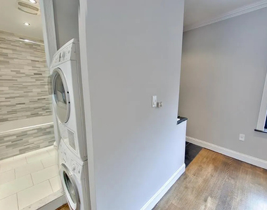 334 East 100th Street - Photo Thumbnail 2
