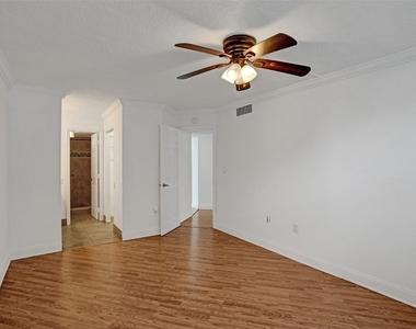 9351 Lime Bay Boulevard - Photo Thumbnail 27