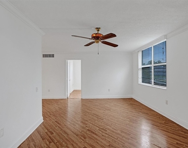 9351 Lime Bay Boulevard - Photo Thumbnail 17