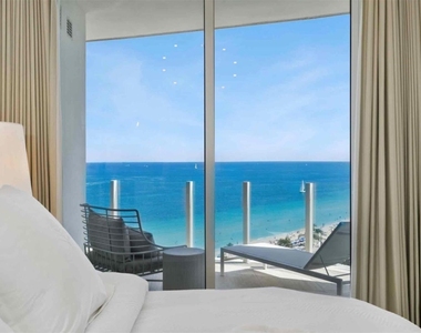 525 N Fort Lauderdale Beach Boulevard - Photo Thumbnail 8