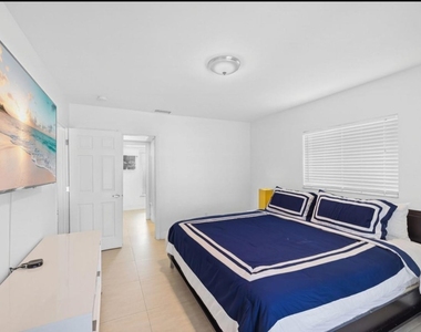 5921 Sw 17th Court - Photo Thumbnail 33