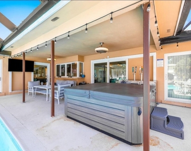 5921 Sw 17th Court - Photo Thumbnail 39