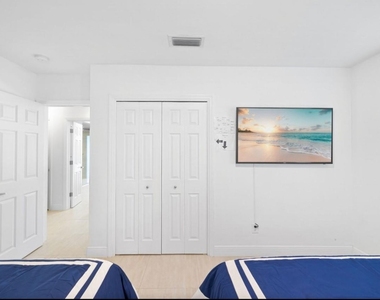 5921 Sw 17th Court - Photo Thumbnail 24