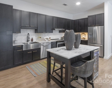 4401 Barclay Downs Drive - Photo Thumbnail 18