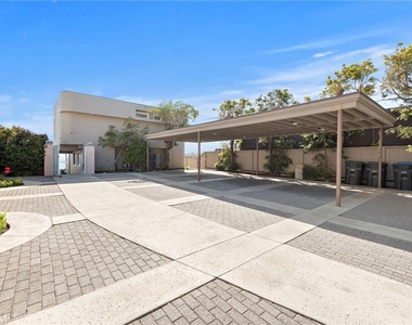 603 S Coast Highway - Photo Thumbnail 16