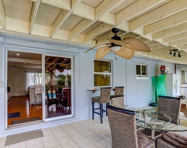 7115 Venetian Way - Photo Thumbnail 20