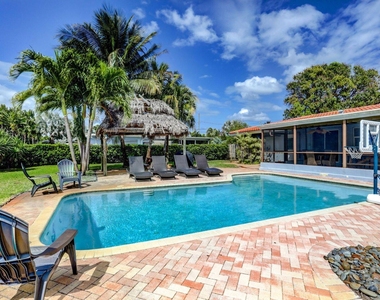7115 Venetian Way - Photo Thumbnail 26