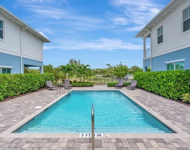 4680 Se Manatee Way - Photo Thumbnail 23
