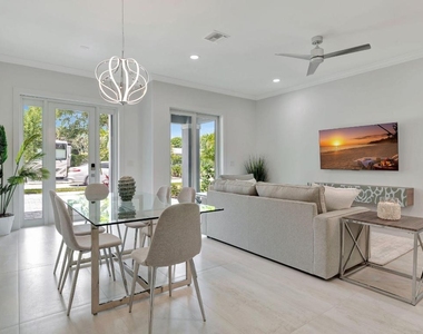 4680 Se Manatee Way - Photo Thumbnail 5