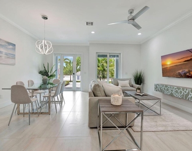 4680 Se Manatee Way - Photo Thumbnail 6