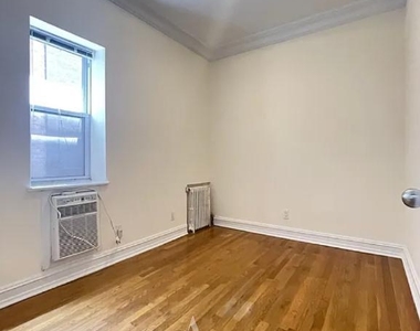 East 84th Street - Photo Thumbnail 1