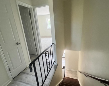 276 Old Loudon Road - Photo Thumbnail 7