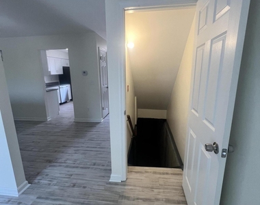 276 Old Loudon Road - Photo Thumbnail 12