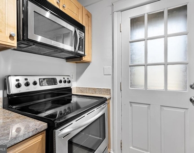 226 5th Street Se - Photo Thumbnail 13