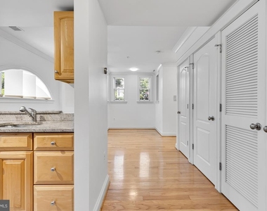 226 5th Street Se - Photo Thumbnail 10