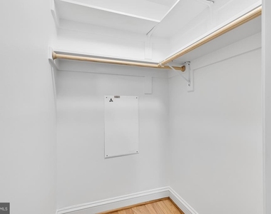 226 5th Street Se - Photo Thumbnail 18