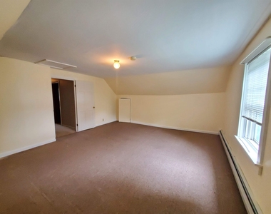 526 Canaan - Photo Thumbnail 16