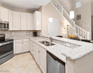 9071 Albion Lane N - Photo Thumbnail 7