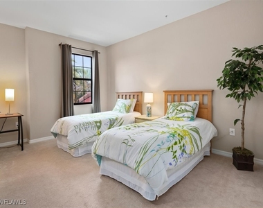 9071 Albion Lane N - Photo Thumbnail 12