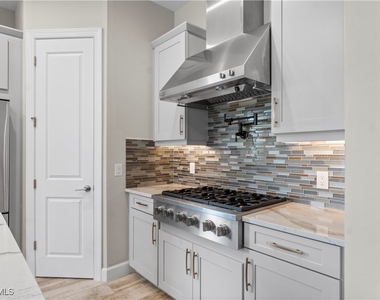 15312 Motta Way - Photo Thumbnail 3