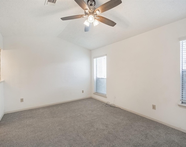 12500 Brookglade Circle - Photo Thumbnail 2