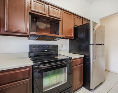 12500 Brookglade Circle - Photo Thumbnail 22