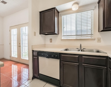 12500 Brookglade Circle - Photo Thumbnail 21