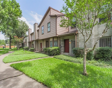 12500 Brookglade Circle - Photo Thumbnail 15