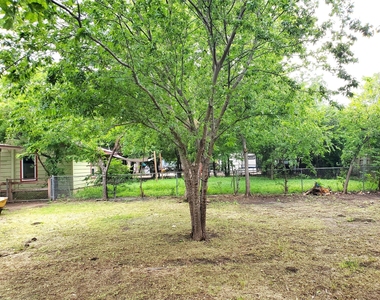 8907 Shepard Drive - Photo Thumbnail 11