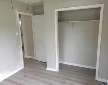 8907 Shepard Drive - Photo Thumbnail 9