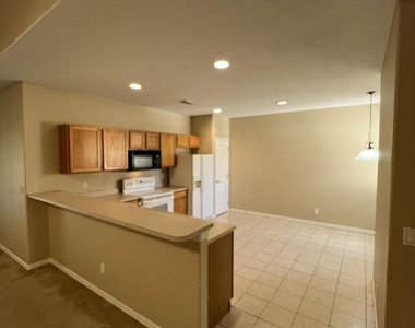 1040 Venetian Drive - Photo Thumbnail 6
