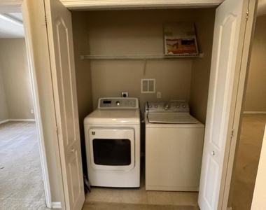 1040 Venetian Drive - Photo Thumbnail 16