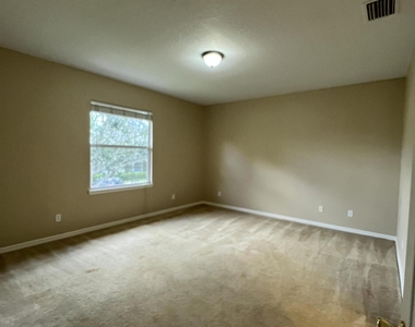 1040 Venetian Drive - Photo Thumbnail 10