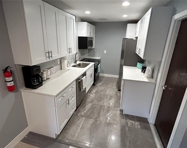 5702 27th Avenue S - Photo Thumbnail 3