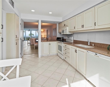 724 Bayport Way - Photo Thumbnail 9