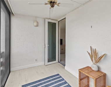724 Bayport Way - Photo Thumbnail 27