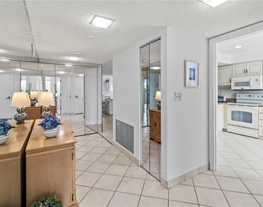 724 Bayport Way - Photo Thumbnail 6