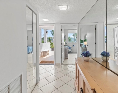 724 Bayport Way - Photo Thumbnail 5