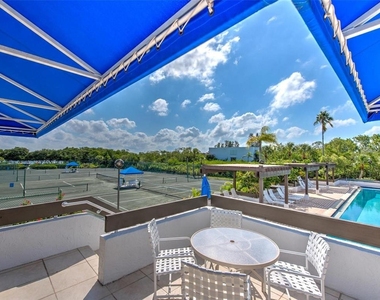 724 Bayport Way - Photo Thumbnail 42