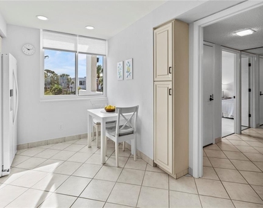 724 Bayport Way - Photo Thumbnail 10