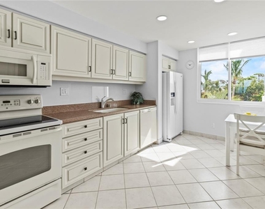 724 Bayport Way - Photo Thumbnail 7