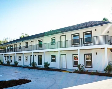 2201 Conway Drive - Photo Thumbnail 6